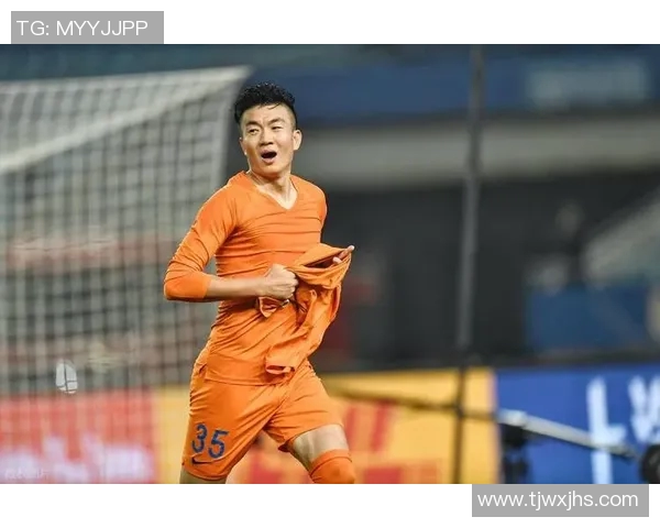 中国足球明星离世引发球迷哀悼追忆其辉煌职业生涯与贡献