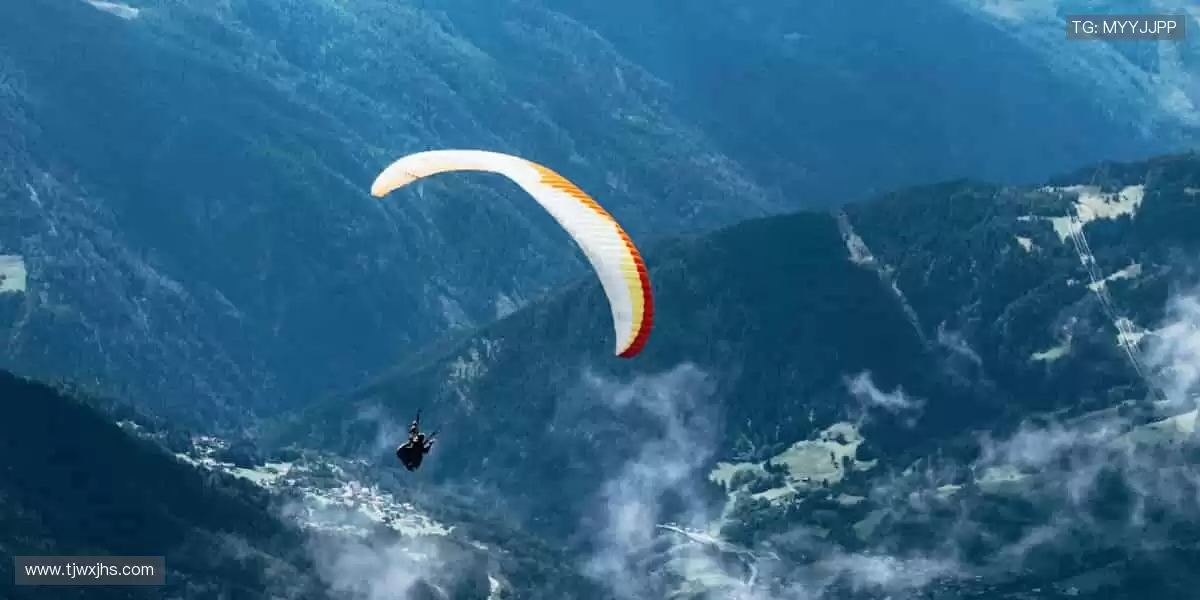 🎁周边好物，把激情穿在身上！👕